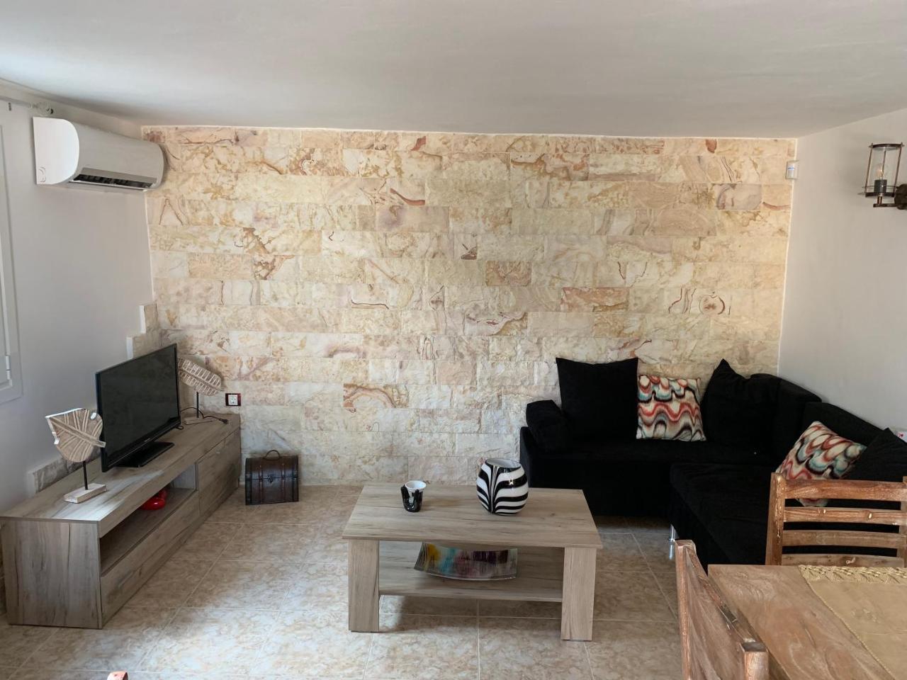 הוילה Pikérmion Peaceful House Near Airport מראה חיצוני תמונה