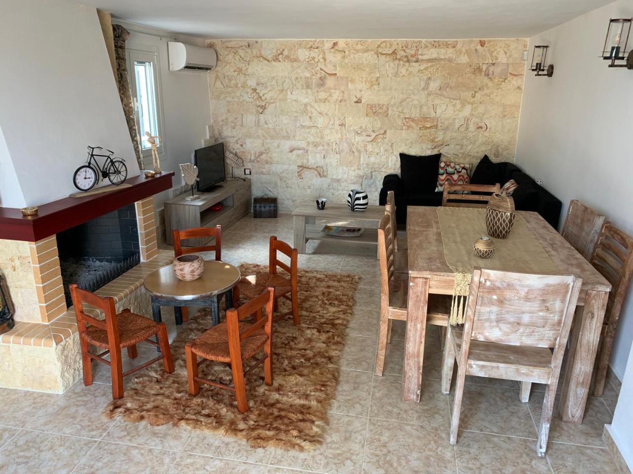 הוילה Pikérmion Peaceful House Near Airport מראה חיצוני תמונה