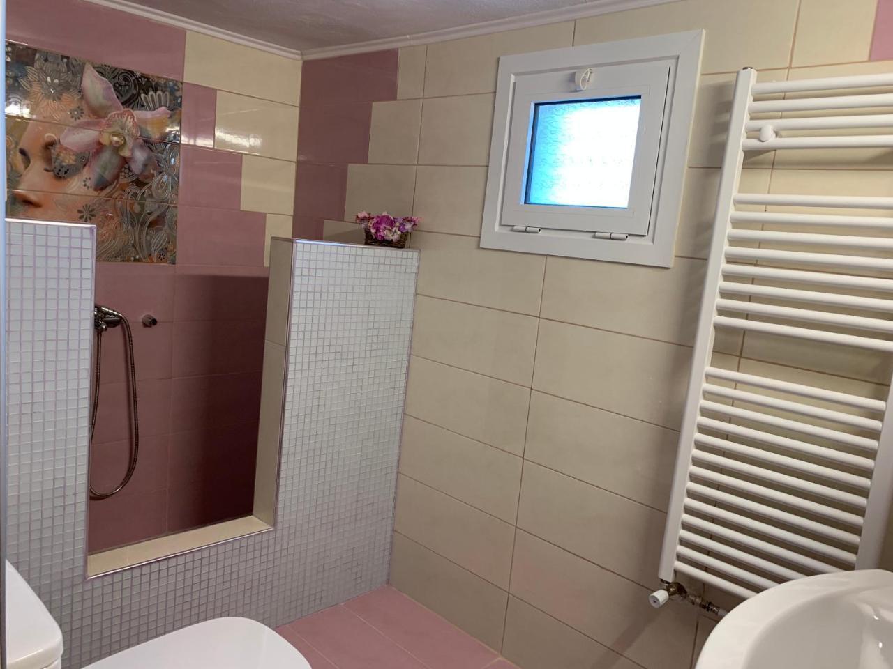 הוילה Pikérmion Peaceful House Near Airport מראה חיצוני תמונה