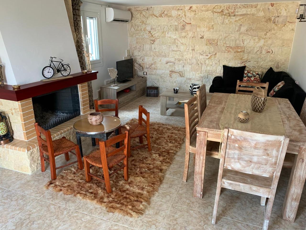 הוילה Pikérmion Peaceful House Near Airport מראה חיצוני תמונה